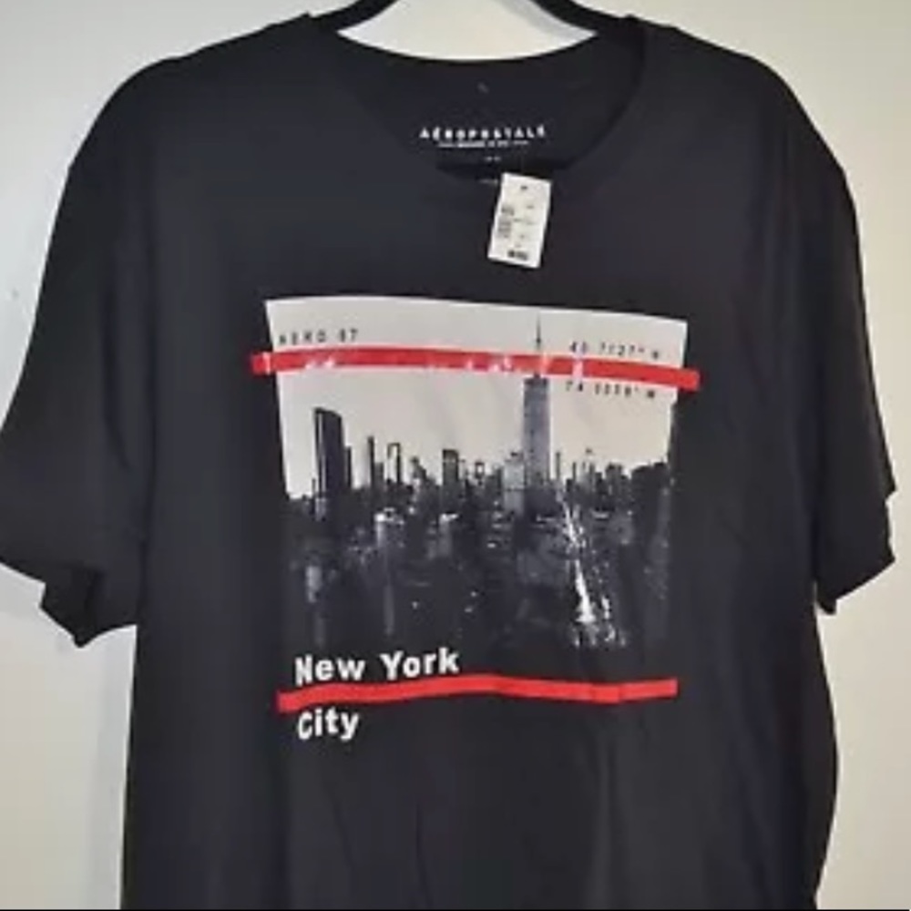 Aeropostale Color Balck t shirt men's Large.